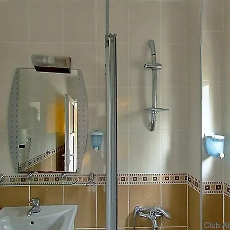 Hotel Club Alisya 4*