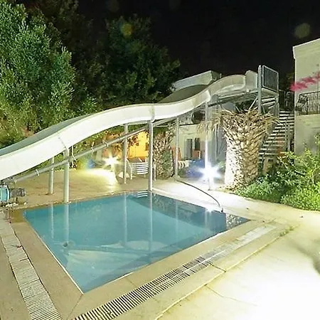 מלון Club Alisya 4*