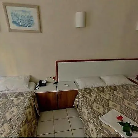 Club Alisya Ξενοδοχείο 4*